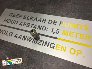 Aluminium spuitsjabloon houd 1,5meter afstand ivm corona